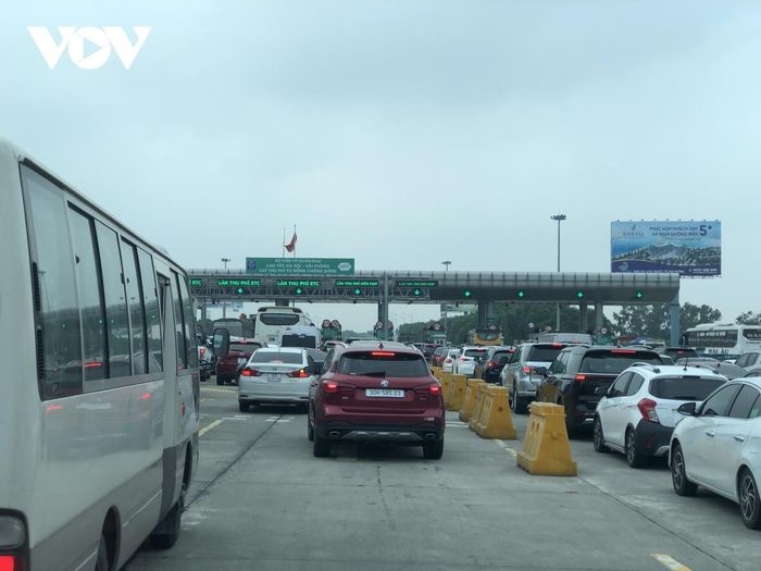 Lo ngại cao tốc Hà Nội - Hải Phòng ùn tắc khi thu phí không dừng 100%? 